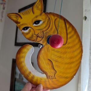 Vintage Spinning Cat